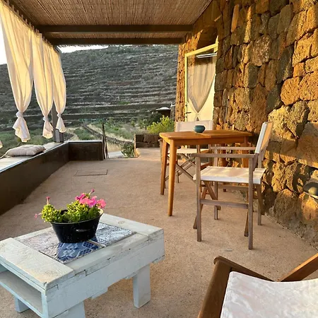 Dammuso Sataria Guest house Pantelleria